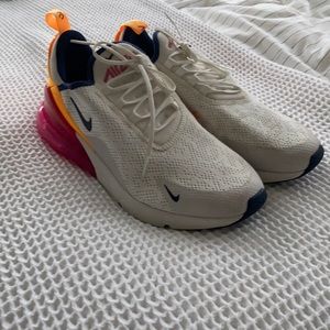 Women’s size 10 Nike air max